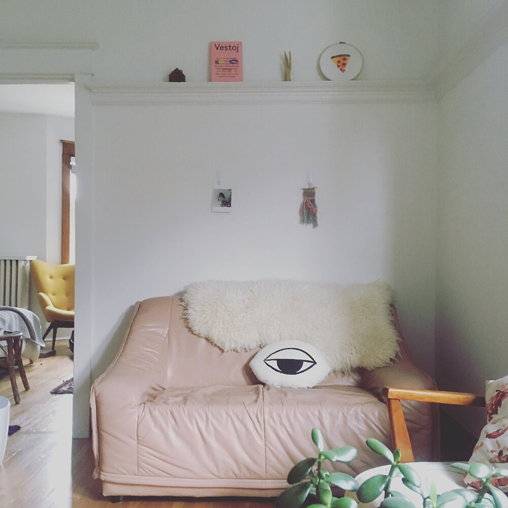 small pink couch sofa for bedroom